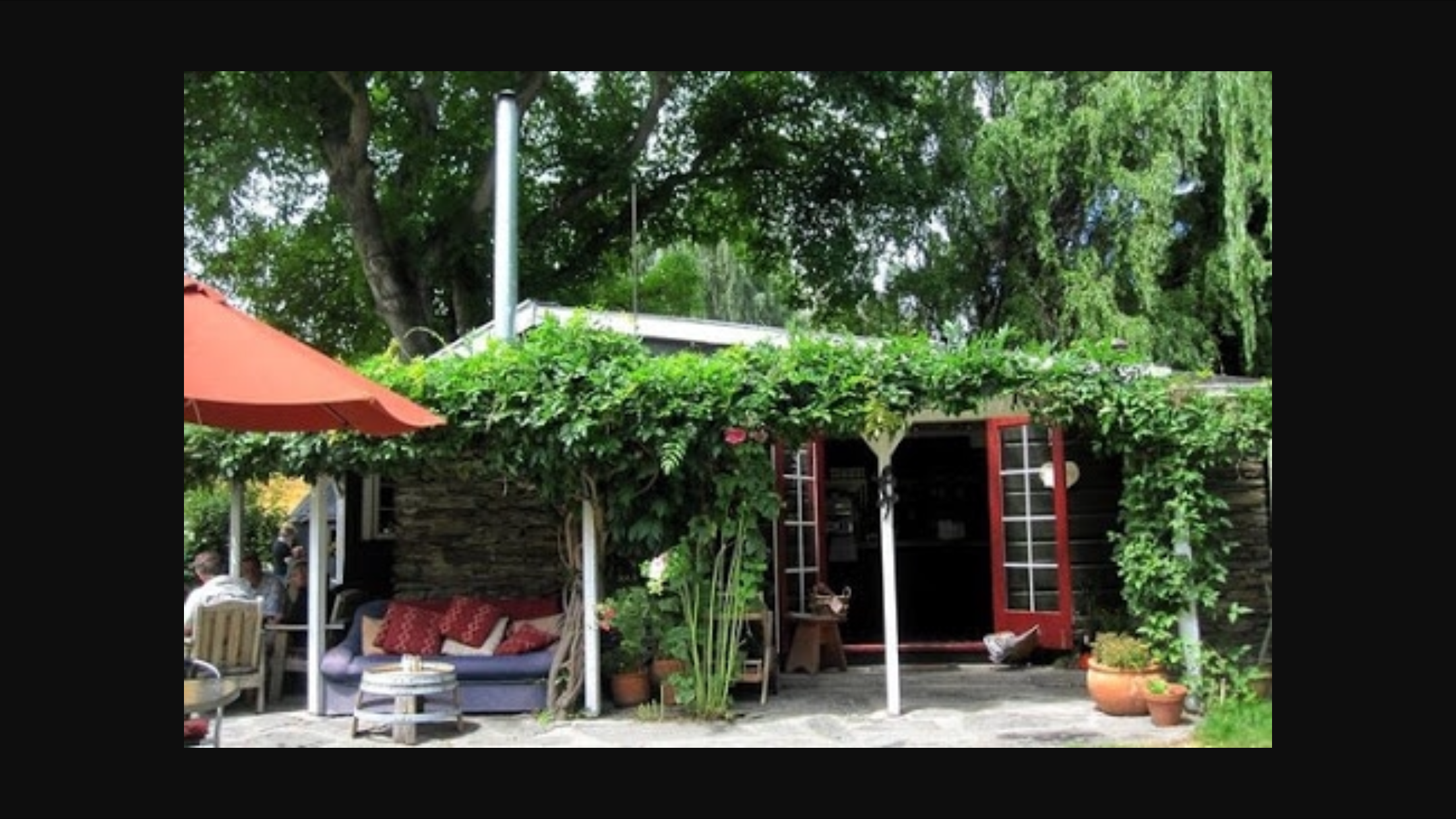 Walnut Cottage Cafe In Queenstown